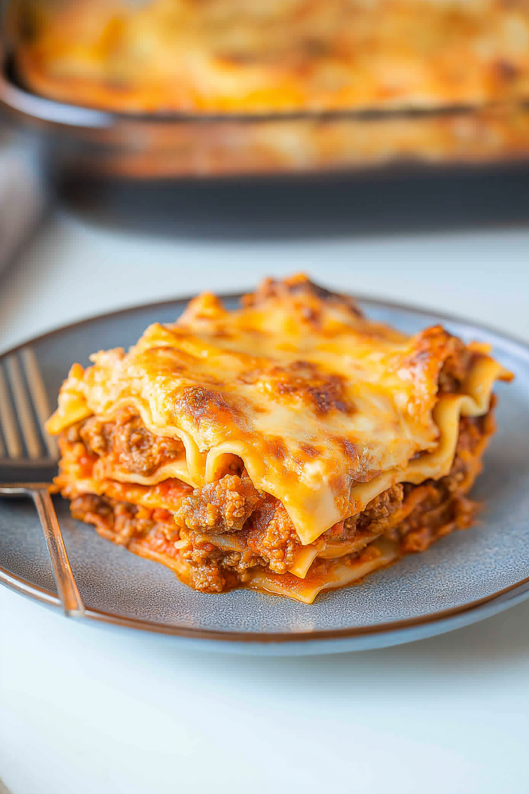 Cheesy and Easy Lasagna with Meat Sauce – The Best Classic Family Favorite