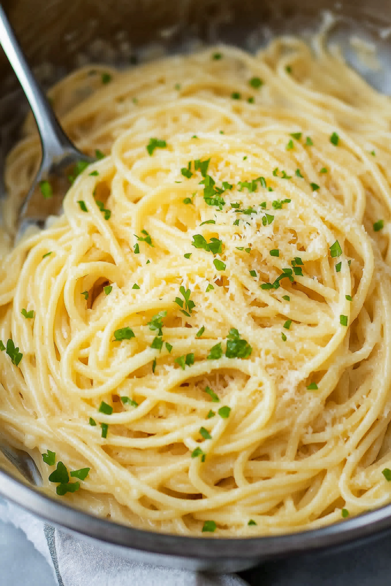 Garlic Parmesan Pasta (One Pot!) – Creamy, Cheesy & Weeknight-Friendly